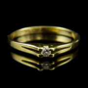 14 karátos sárgaarany szoliter gyűrű briliáns csiszolású gyémánt kővel (0.05 ct)