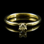 Kép 2/2 - 14 karátos sárgaarany eljegyzési gyűrű négykarmos foglalatban briliáns csiszolású gyémánt kővel (0.20 ct)