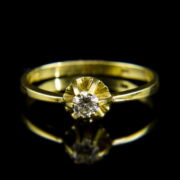 Kép 2/2 - Sárgararany eljegyzési gyűrű hatkarmos foglalatban briliáns csiszolású gyémánt kővel (0.20 ct)