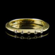 14 karátos arany gyűrű 5 db apró gyémánttal