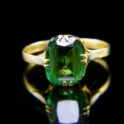 Kép 2/2 - Gyűrű zöld üvegkővel