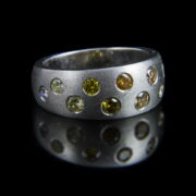Kép 1/2 - Fehérarany gyűrű színes gyémánt kövekkel