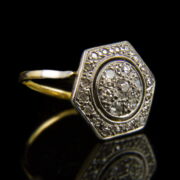 Kép 1/2 - Hatszögletes női arany gyűrű gyémánt kövekkel