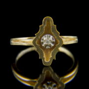 Szoliter fazonú arany eljegyzési gyűrű apró gyémánt kővel