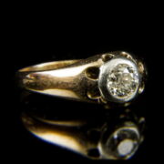 Kép 1/2 - 14 karátos sárgaarany szoliter gyűrű régi csiszolású gyémánt kővel (0.65 ct)