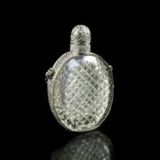 Kép 1/2 - Ezüst keretezett parfümös üveg