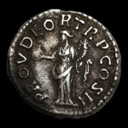 Lucius Verus római császár ezüst denár