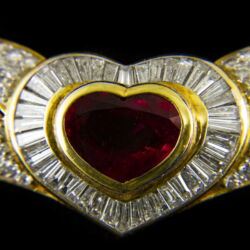 Kép 2/10 - Rubin és gyémánt köves szív alakú ékszergarnitúra
