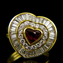 Kép 7/10 - Rubin és gyémánt köves szív alakú ékszergarnitúra