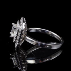 Picture 4/5 -Rosetta-style diamond ring