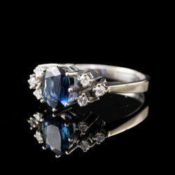 Picture 3/5 -Női gyűrű zafírral és gyémántokkal