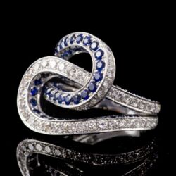 Picture 3/6 -Ring with diamonds and sapphire