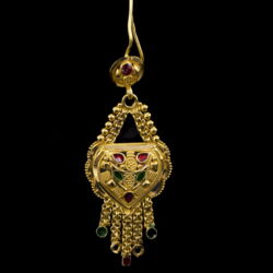 Picture 2/2 -A pair of 22 K gold earrings with enamel decoration