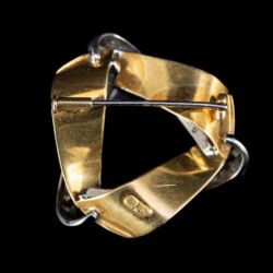 Picture 3/3 -Melltű Bross gyémántokkal