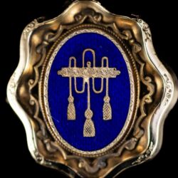 Picture 2/3 -Biedermeier arany bross kobaltkék mezőben bojtokkal 