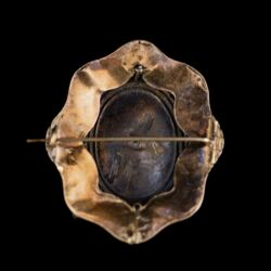 Picture 3/3 -Biedermeier arany bross kobaltkék mezőben bojtokkal 