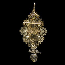 Picture 3/9 -Golden brooch / pendant with diamonds with a bow heart pendant