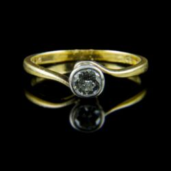 Picture 2/2 -Engagement ring with a diamond (0.25 ct)