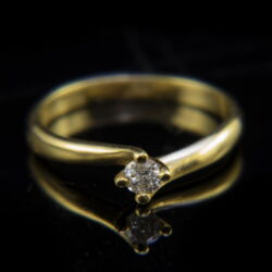 Kép 2/5 - Eljegyzési gyűrű (0,17 ct) briliánssal