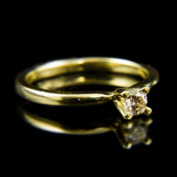 Picture 1/2 -14 K gold engagement ring with a brilliant-cut diamond (0.20 ct)