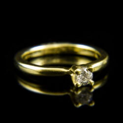 Picture 1/2 -14 K gold engagement ring with a brilliant-cut diamond (0.20 ct)