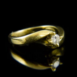 Kép 1/2 - 14 karátos sárgaarany eljegyzési gyűrű gyémánt kővel (0.20 ct)