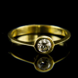 Kép 2/2 - 14 karátos sárgaarany eljegyzési gyűrű gyémánt kővel (0.40 ct)