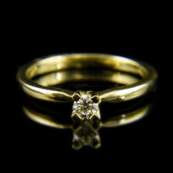 Kép 2/2 - 14 karátos sárgaarany szoliter gyűrű briliáns csiszolású gyémánt kővel (0.18 ct)