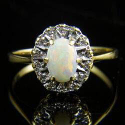Kép 2/5 - Rozetta fazonú opál-gyémánt gyűrű