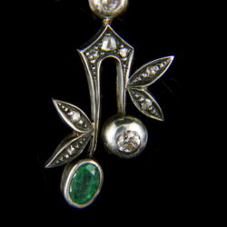 Kép 2/2 - Fülbevaló pár smaragddal gyémántokkal