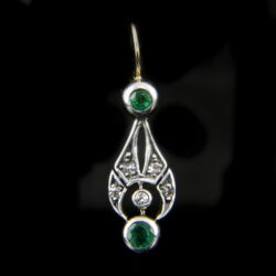 Kép 2/2 - Fülbevaló pár smaragddal és gyémántokkal