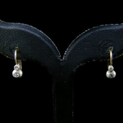 Picture 1/4 -Pair of bouton earrings with diamonds