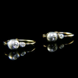 Picture 4/4 -Pair of bouton earrings with diamonds