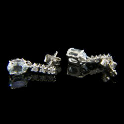 Kép 3/3 - Stiftes fazonú fülbevaló pár akvamarinnal és gyémántokkal