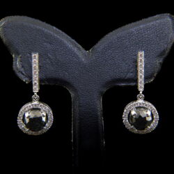 Picture 1/2 -A pair of stud earrings with brilliant-cut black diamonds