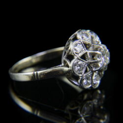 Kép 1/5 - Rozetta fazonú gyémánt köves fehérarany gyűrű