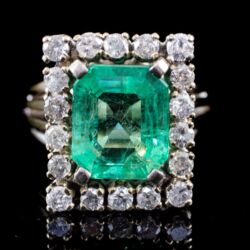 Kép 2/5 - Smaragd köves gyűrű briliánsokkal