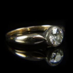 Kép 1/2 - Szoliter gyűrű bouton foglalatban régi csiszolású gyémánttal