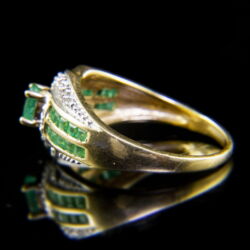 Kép 4/5 - Smaragd köves gyűrű gyémántokkal