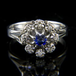 Picture 2/5 -Rosetta-style white gold ring with sapphires and diamonds