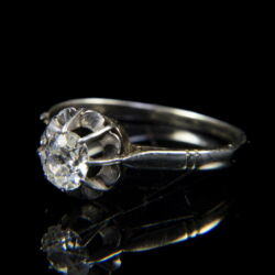 Picture 3/5 -Solitaire-style diamond ring (approx. 0.50 ct)