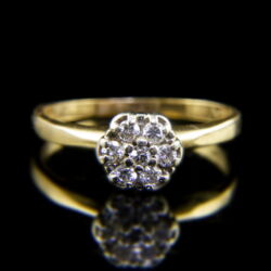 Kép 2/2 - Gyűrű gyémántokkal rozetta fazon