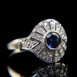 Kép 1/5 - Gyűrű zafírral gyémántokkal