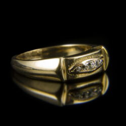 Kép 1/2 - Arany gyűrű 5 db apró gyémánt kővel