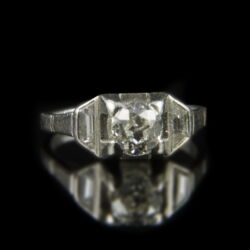 Picture 2/2 -Solitaire diamond ring