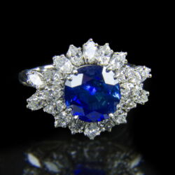 Picture 2/3 -Ceylon sapphire diamond ring