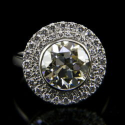 Kép 2/5 - Fehérarany gyűrű 4.19 ct-os gyémánt kővel