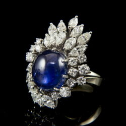 Picture 3/5 -White gold ring with star sapphire and diamonds