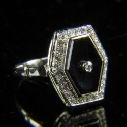 Kép 1/2 - Fehérarany női gyűrű ónix és gyémánt kövekkel