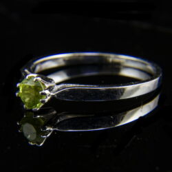 Kép 3/5 - Fehérarany szoliter gyűrű zöld olivin kővel